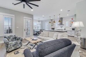 Living Area, 2nd Floor