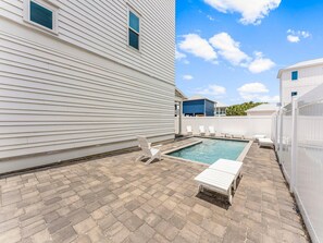 Private Pool