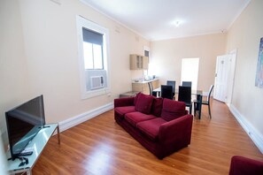 Open Plan Lounge/Dining Area