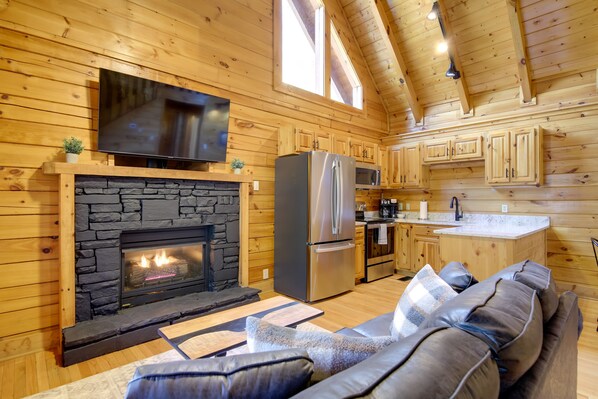 Pigeon Forge Vacation Rental | 1BR | 1BA | 1,120 Sq Ft | Stairs Required