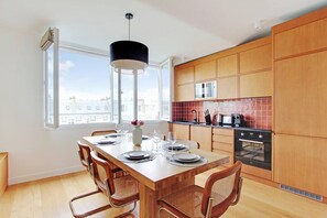 Dining Area (1)