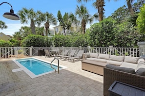 Slice of Paradise Pool