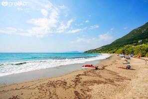 Paramonas sandy beach 2.5km