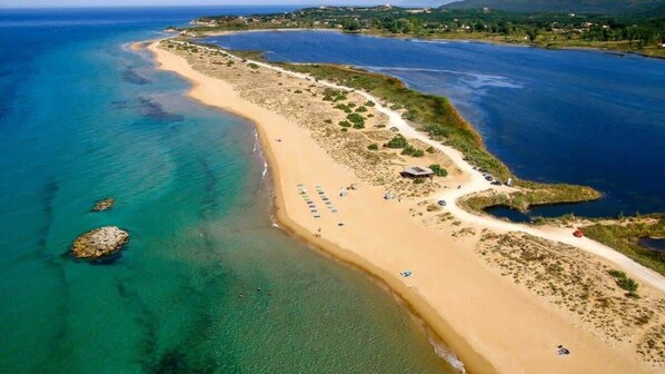 Chalikounas Sandy Beach – 6 km from the Property
Expansive beach known for its natural beauty, perfect for day trips and watersports.
