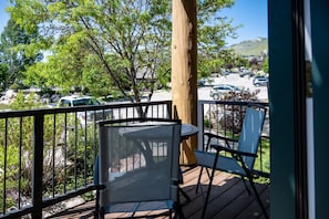 Relax outside on the deck and sip coffee and enjoy the mountain air.