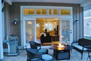 BBQ & fire pit