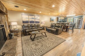Home Decor, Indoors, Furniture, Table, Living Room