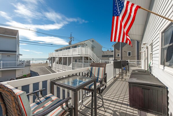 York Vacation Rental | Studio | 1BA | 260 Sq Ft | Stairs Required