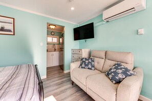 Studio | Smart TV | Mini-Split Heat & A/C