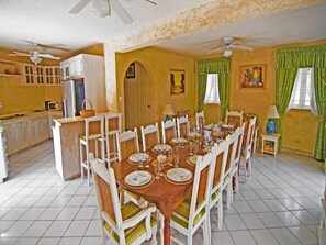 Sea Symphony, Barbados - 6 B/R Beachfront Villa w (781)