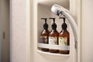 Équipements de salle de bain