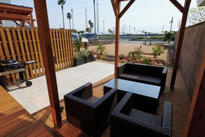 Private BBQ Deck