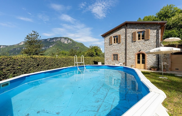 pool
