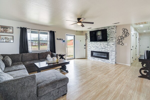 Tucumcari Vacation Rental | 3BR | 2BA | Step-Free Access | 1,200 Sq Ft