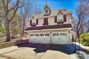 Home Exterior | Parking | Garage (3 Vehicles) | Driveway (4 Vehicles)