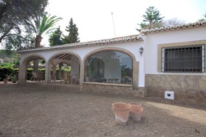 Covered terrace