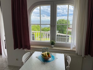 Ostseeblick vom Esstisch