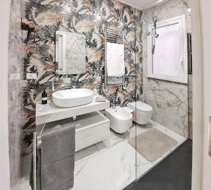 Ensuite bathroom