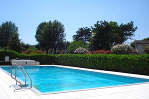 Holiday Home Swimming Pool