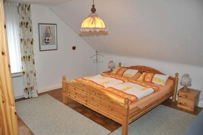 Ferienwohnung Thuma, (Haltern am See)-Schlafzimmer