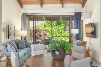 GORGEOUS REMODEL-GROUND FLOOR CONVENIENCE-WELL EQUIPPED-AC-PRIVATE LOCATION