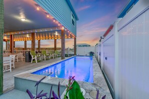 Private pool - Sparkling pool, your private oasis