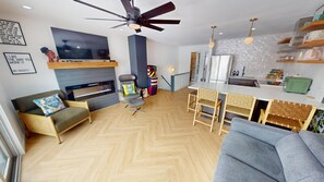 Living Area with Flatscreen, Electric Fireplace - Living Area with Flatscreen, Electric Fireplace