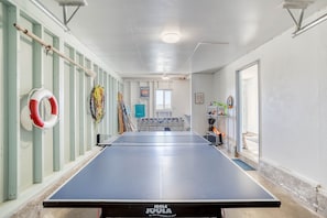 Ping Pong table