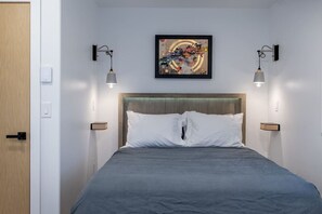 Queen Bedroom 1