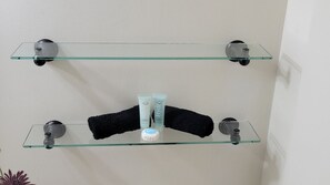 Bathroom amenities