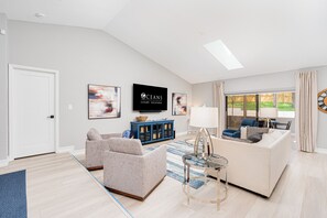 Elevated family room with a Smart TV
