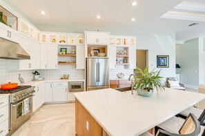Fully Equipped Kitchen | High-End Appliances
