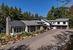 Her Majesty - Entrance Side