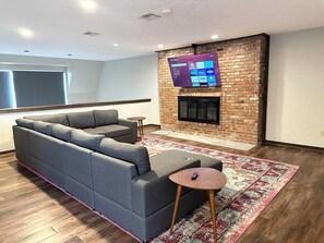 Loft Livingroom