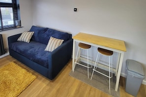 Breakfast bar / Work space