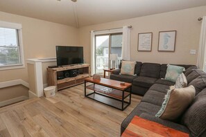 Living Room 2023