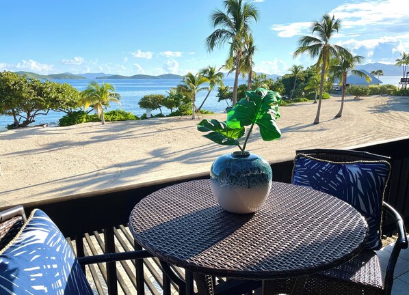 Afternoon sunshine on your 2nd floor Ocean Breeze balcony ☀️