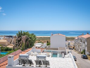 Beach/ocean view