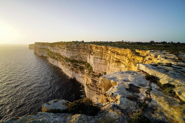 Ta Cenc Cliffs