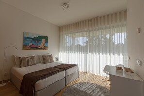 Bedroom with Twin beds