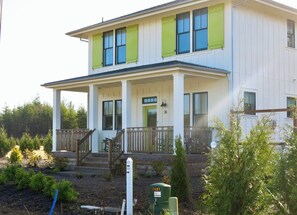 Welcome to Little Green