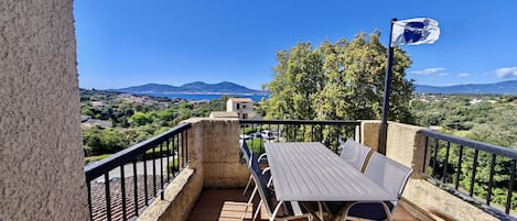 Balcon terrasse vue mer