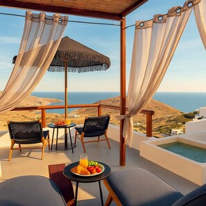 Shaded pergola with sea view seating
Exterior · Outdoor Lounge