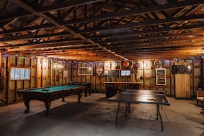 Spielezimmer
