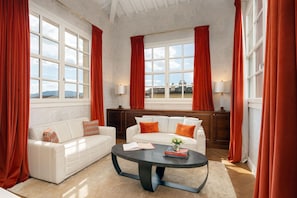 Autumn, Living Room, Spring, Summer
