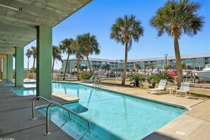 Area Pool