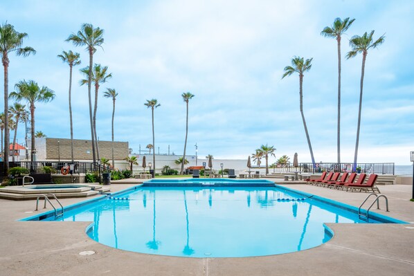 Pool & Main Lounge Area