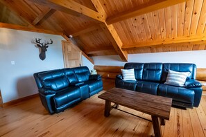 Upstairs seating area off the 2 bedrooms