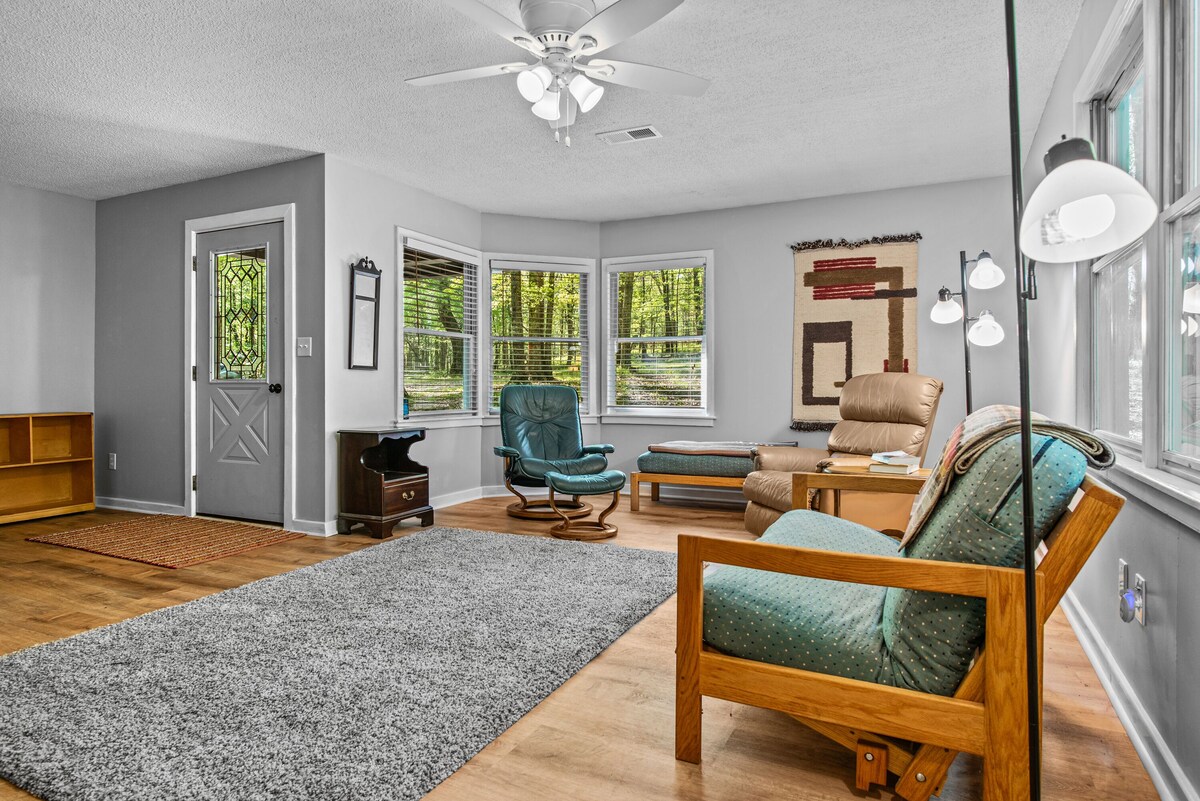 Beaverdam Bliss Cabin on 14 acres