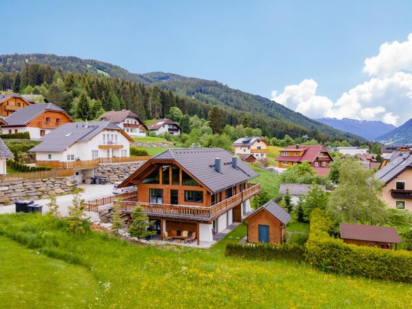 Extérieur maison de vacances [été]